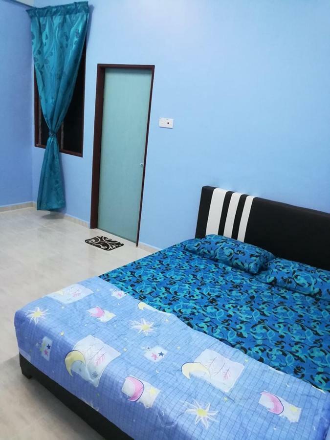 Homestay Damai Yusmila Kuala Terengganu Buitenkant foto